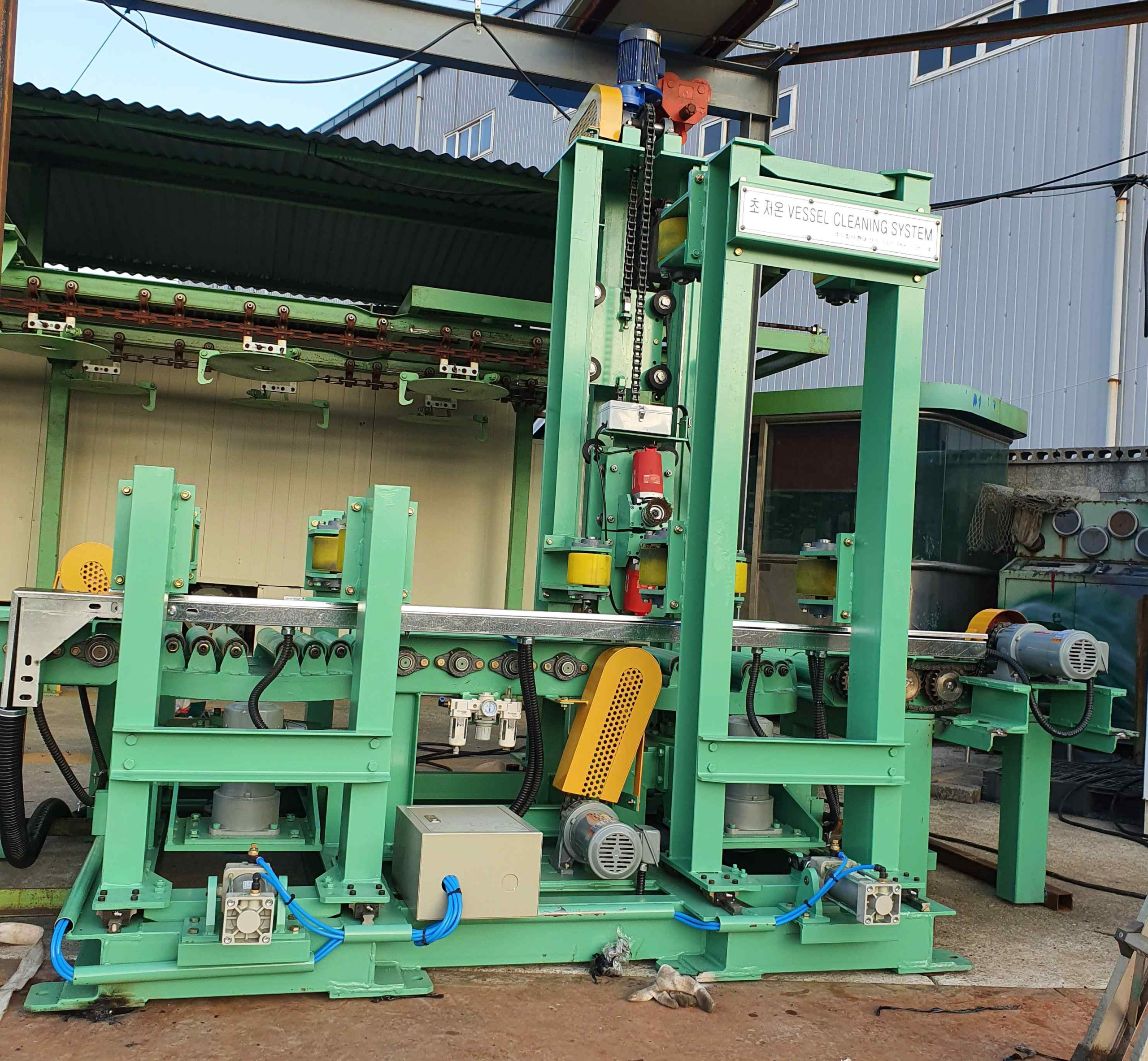 초저온용기 표면 크리닝 M/C